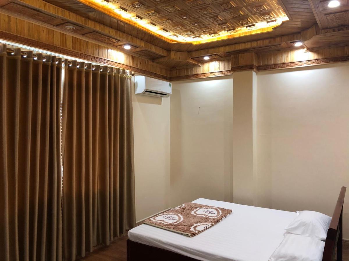 Hung Thinh Hotel Ban Gum Exteriör bild